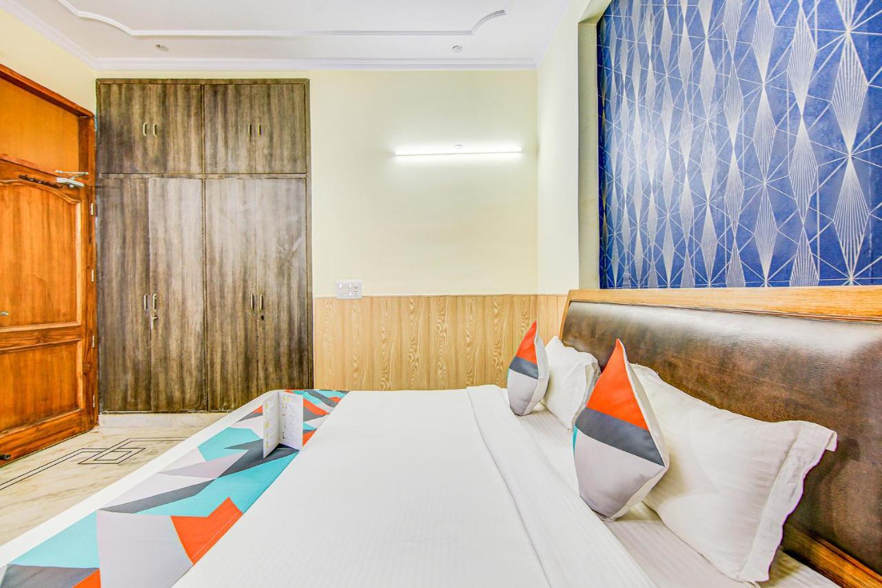 Hotel Fabexpress Royal Ashray Noida Exterior foto